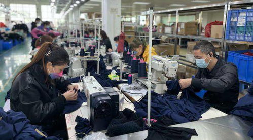 中小企業(yè)抱團(tuán)上云 1小時(shí)學(xué)機(jī)勝過(guò)3年人工，爆款業(yè)務(wù)就這么簡(jiǎn)單